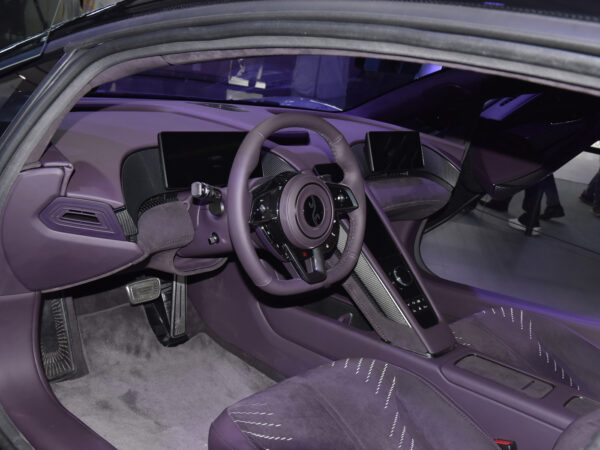 BYD Yangwang U9