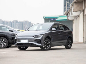 BYD E2