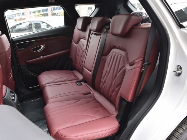 Jetour X70 PLUS 2025 Luxury Edition 7-seater