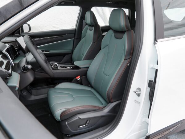 Geely Boyue 1.5TD Zhilian+