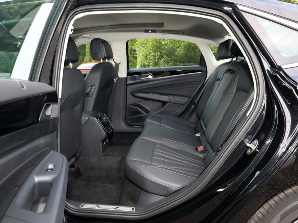 Volkswagen Passat Dragon Glory Edition