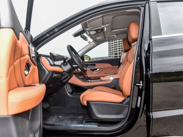 Jetour X70 PLUS 2025 Luxury Edition 7-seater