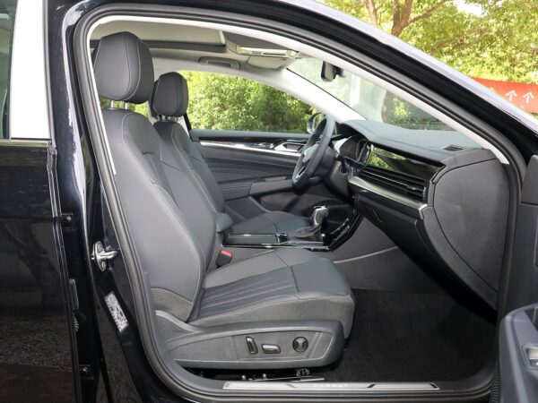 Volkswagen Passat Dragon Glory Edition