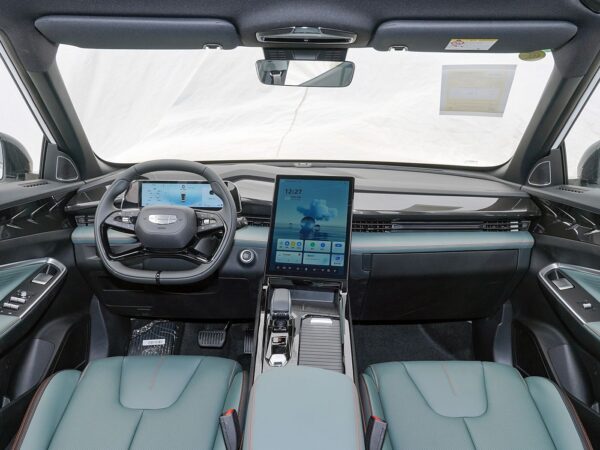 Geely Boyue 1.5TD Zhilian+
