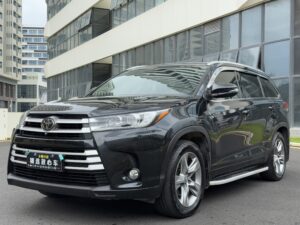 2020 model Toyota Highlander