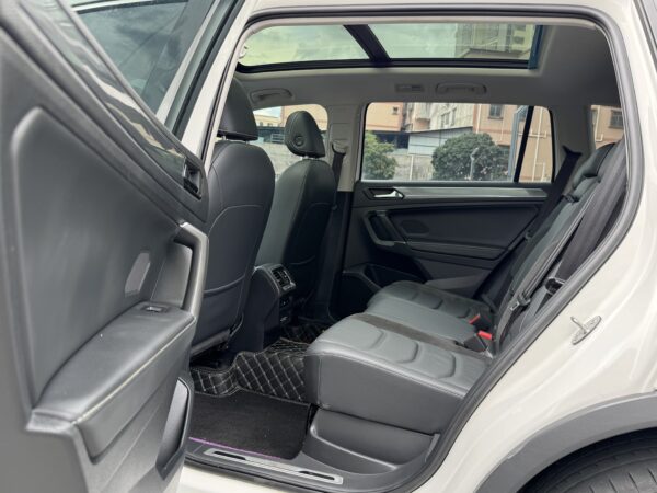2021 model Volkswagen Tiguan L
