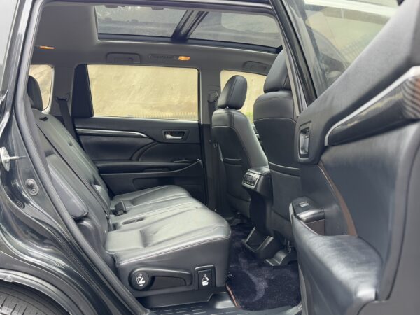 2020 model Toyota Highlander