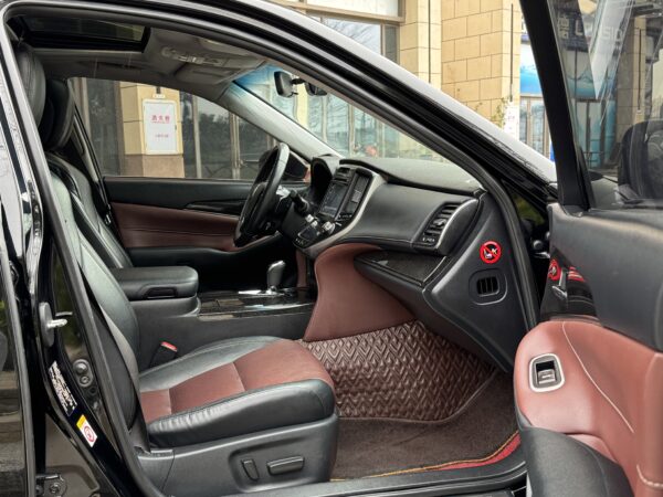 2018 model Toyota Crown