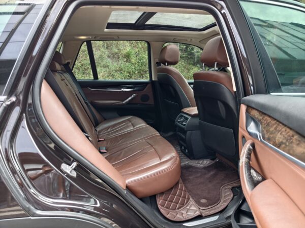 2016 model BMW X5