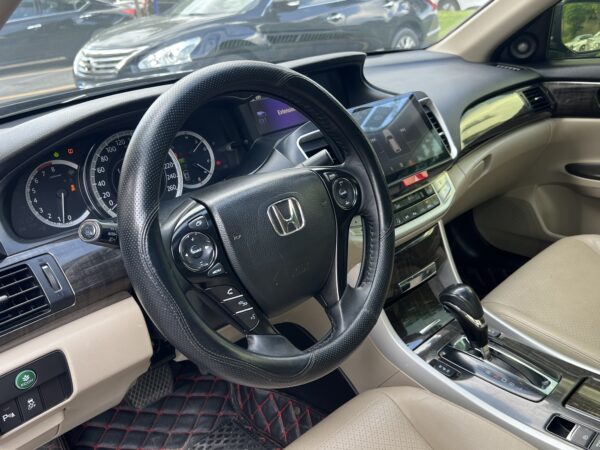 2015 model Honda accord