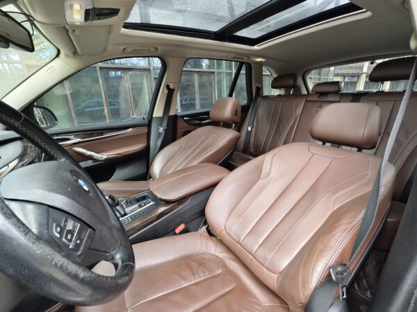2016 model BMW X5