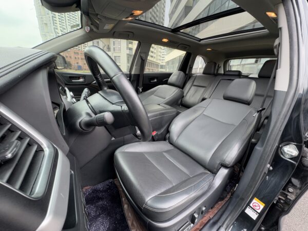 2020 model Toyota Highlander