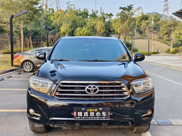 2011 model Totoya Highlander