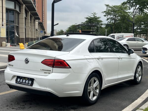 2017 model Volkswagen Lamando