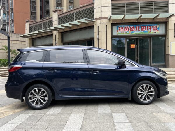 2019 BYD Song MAX