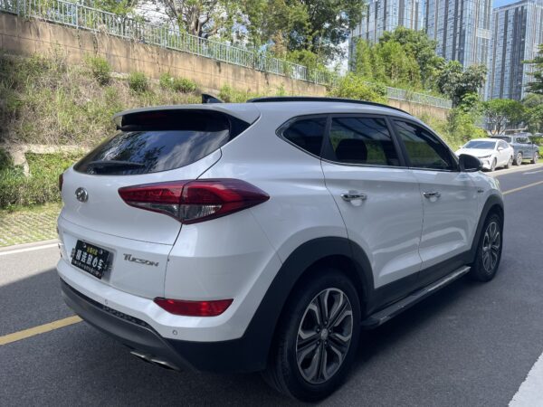 2016 model Hyundai Tuscon