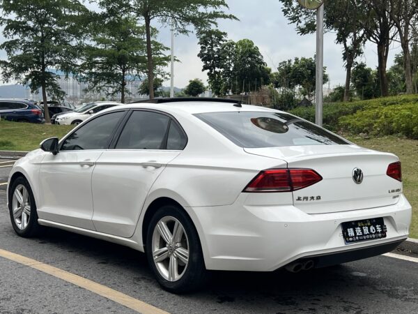2017 model Volkswagen Lamando