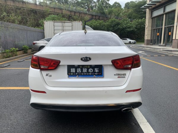 2017 model Kia K5