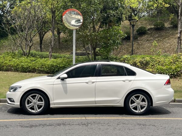2017 model Volkswagen Lamando