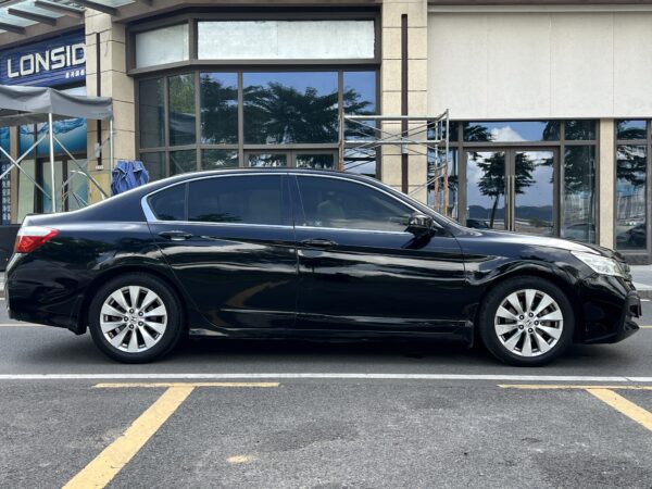 2015 model Honda accord