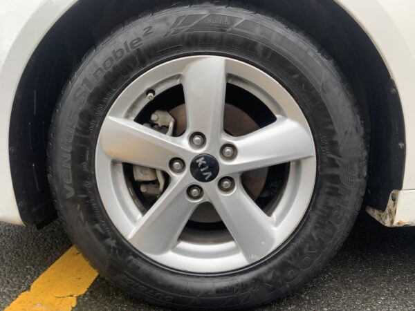 2017 model Kia K5