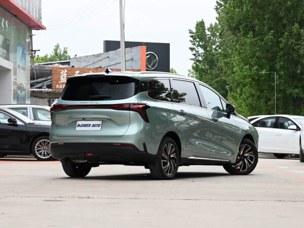 Dongfeng Forthing U-TOUR