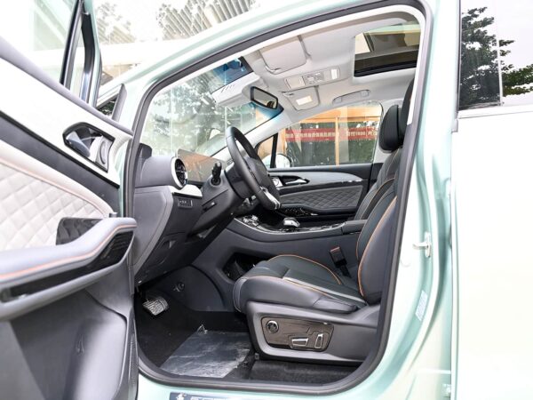 Dongfeng Forthing U-TOUR