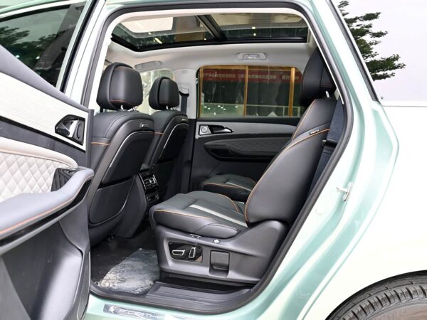 Dongfeng Forthing U-TOUR