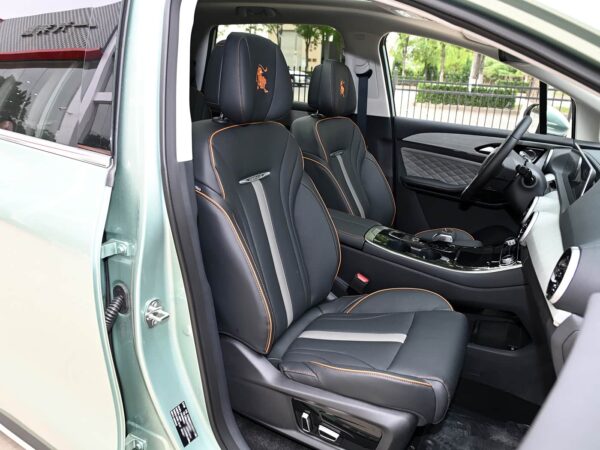 Dongfeng Forthing U-TOUR