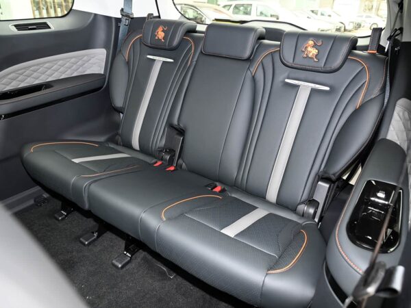 Dongfeng Forthing U-TOUR