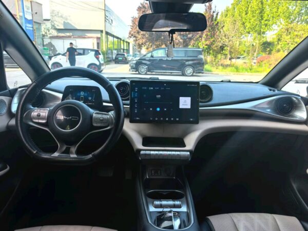 2023 BYD Dolphin, 420km range