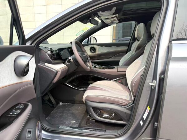 2024 BYD frigate 07 DM-i